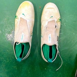 Nike cleats Size:12